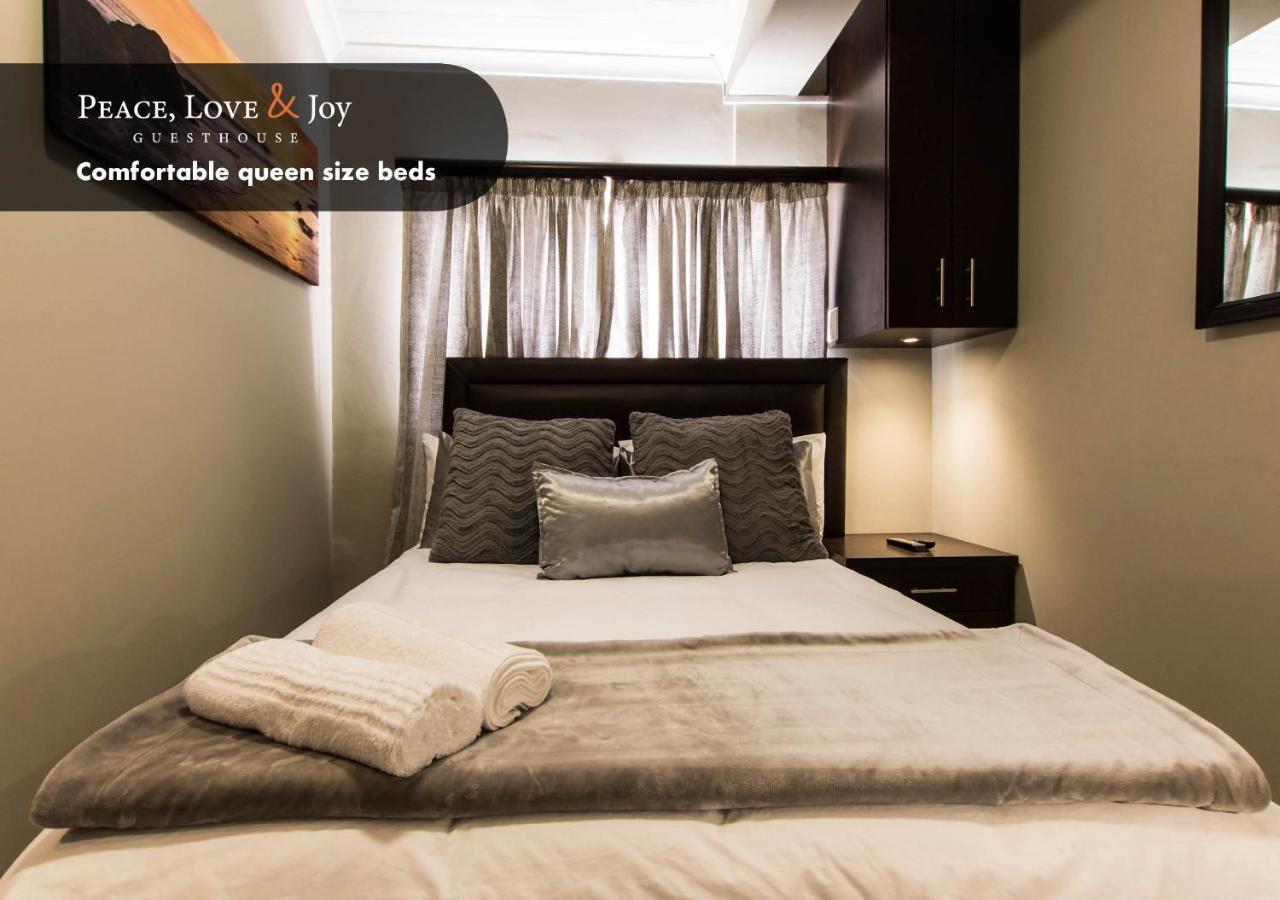 Hotel Peace Love And Joy Self Catering Units Port Elizabeth Esterno foto