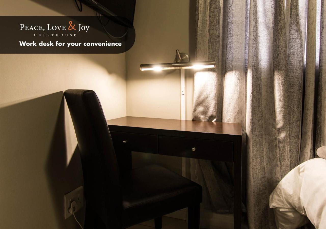 Peace Love And Joy Self Catering Units Port Elizabeth Esterno foto