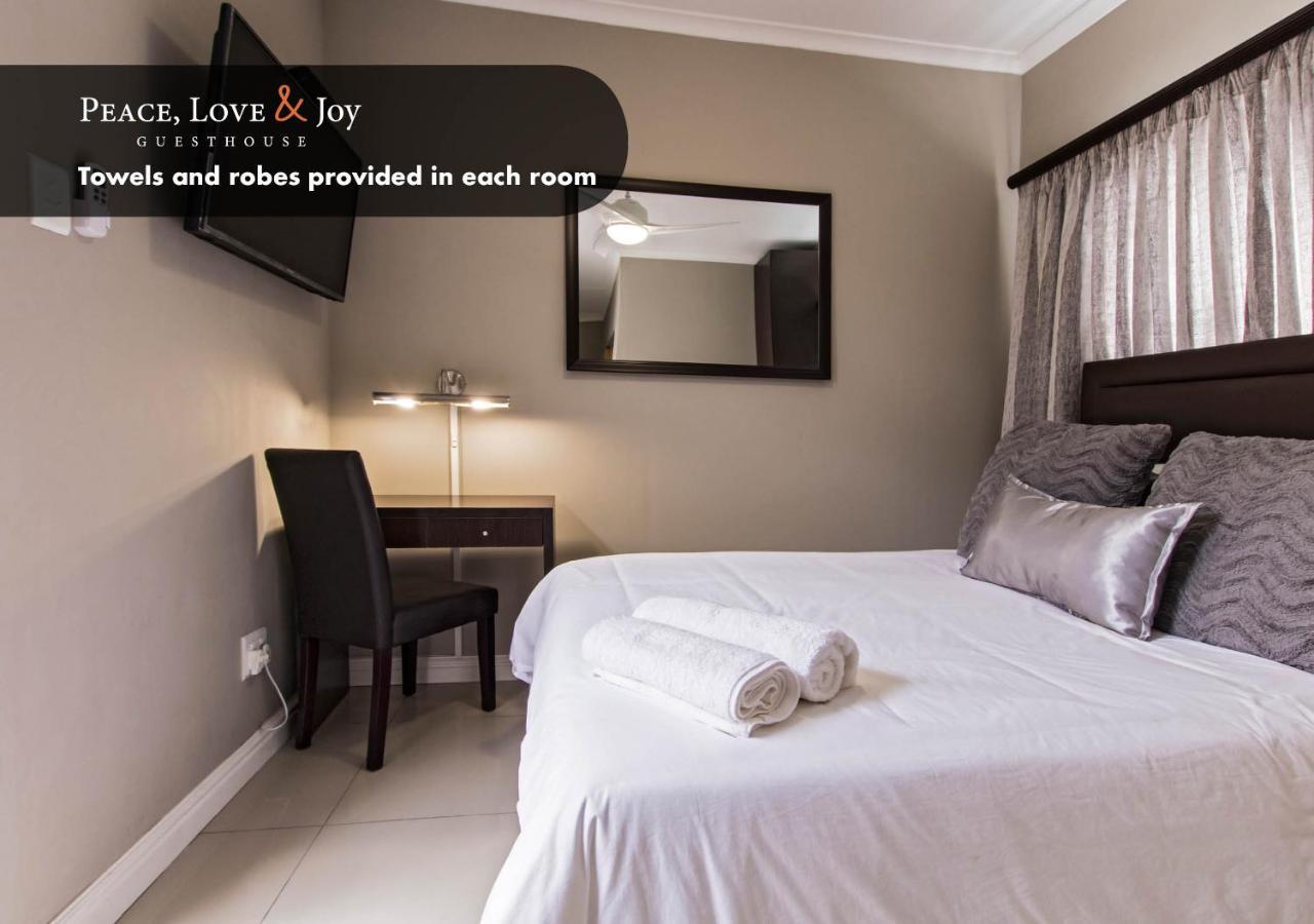 Hotel Peace Love And Joy Self Catering Units Port Elizabeth Esterno foto