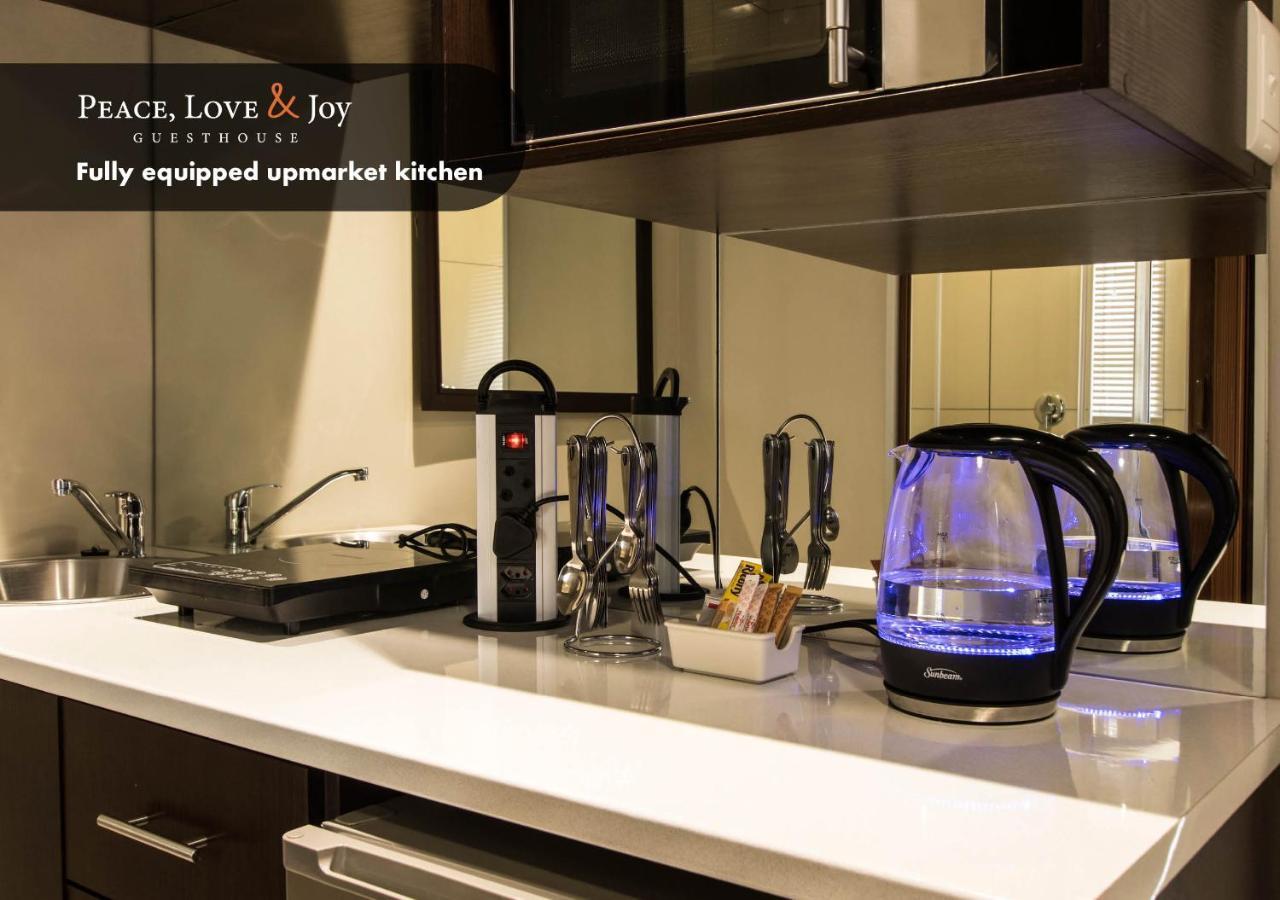 Peace Love And Joy Self Catering Units Port Elizabeth Esterno foto
